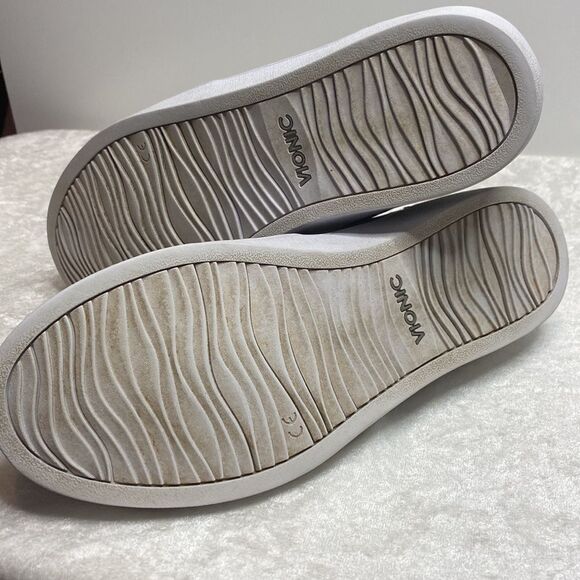 Vionic nubuck leather midi slip on grey shoe Size 7.5 - Picture 4 of 5